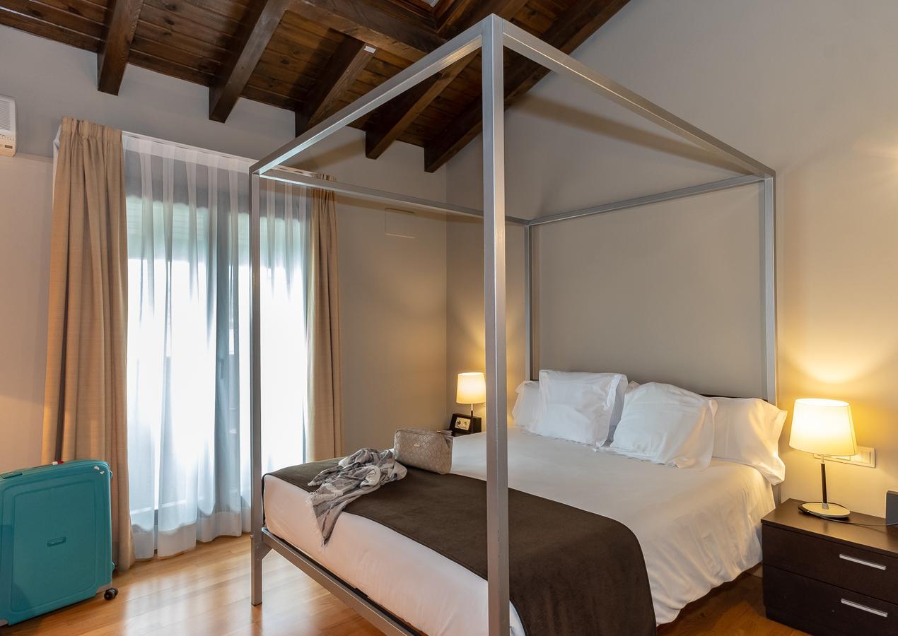 Hotel Bernat De So Llivia Exterior photo